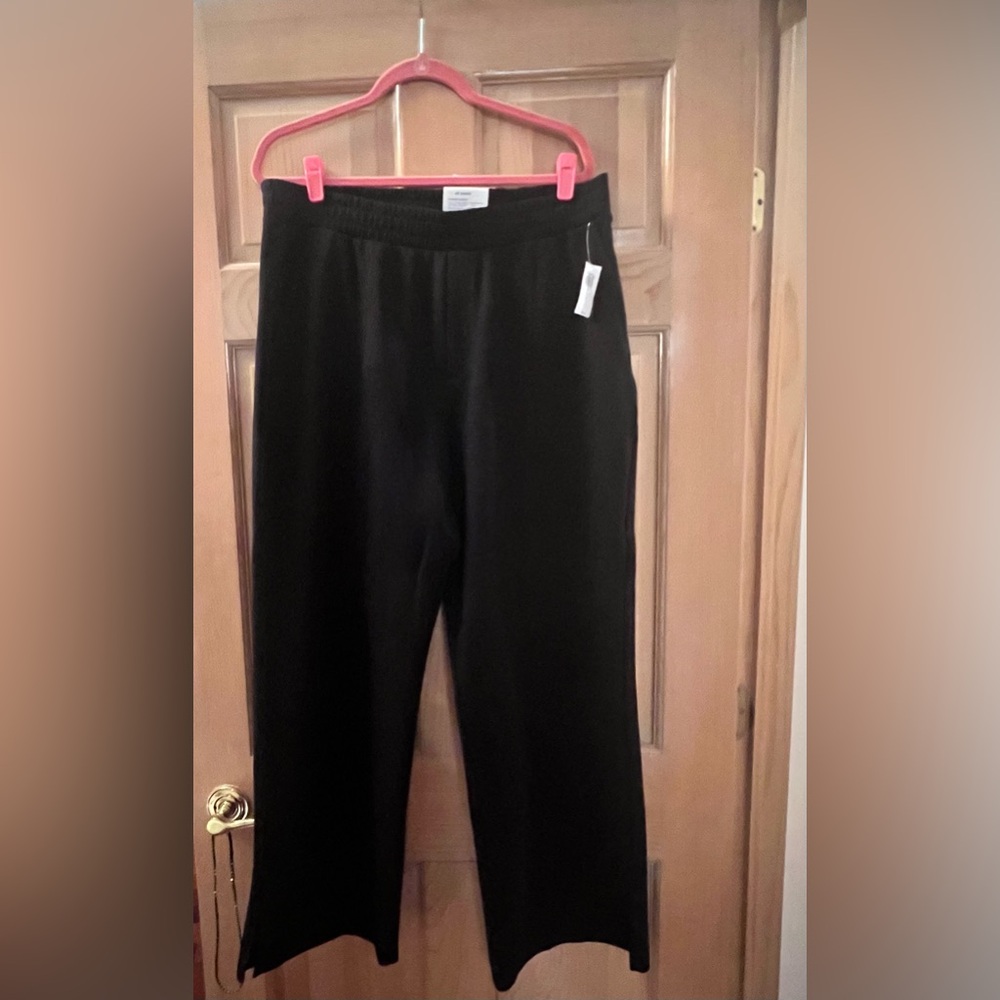 OLD NAVY 🖤WIDE LEG SPLIT ANKLE DYNAMIC FLEECE, LIGHT WEIGHT SIZE XL